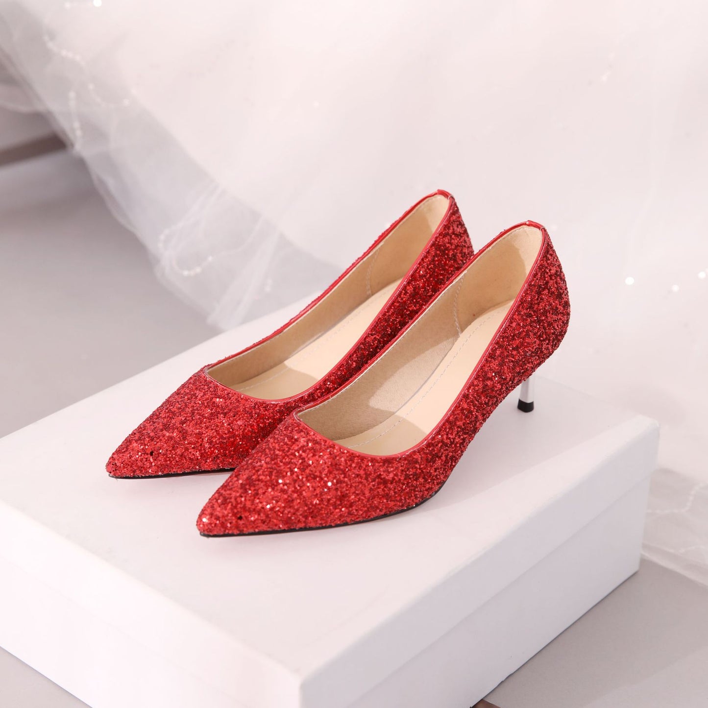 Pointed Toe Sequined Wedding Shoes Women Pumps Stiletto Middle Heels